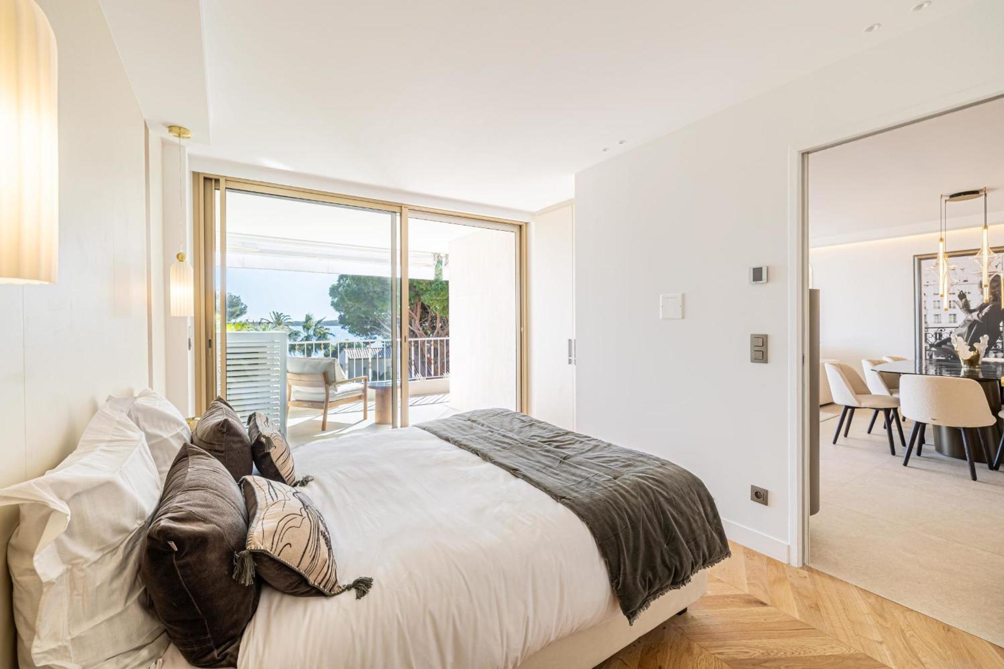 Appartement Ref 1981 - Sea View Palm Cannes