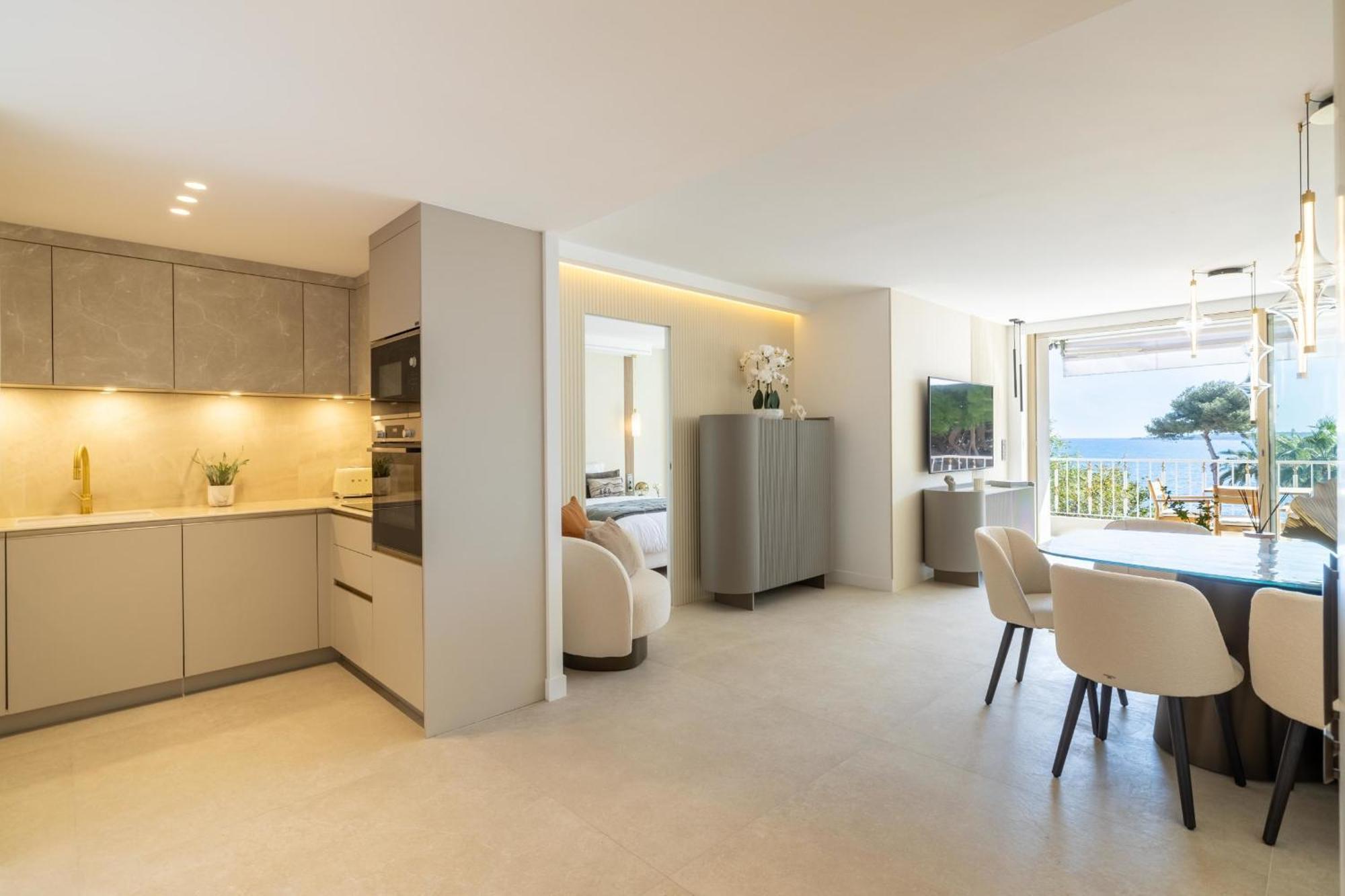 Appartement Ref 1981 - Sea View Palm Cannes